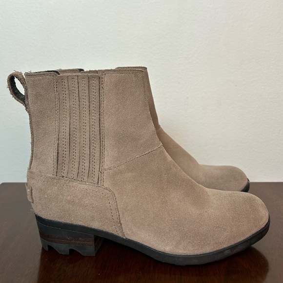 Sorel Women’s Lolla Chelsea Ankle Boots Waterproof Tan Suede NL3079-240 Size 6 - Picture 5 of 9